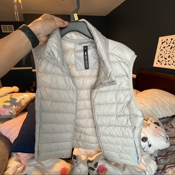 gray vest - Picture 2 of 3